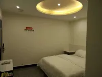 Qinzhou Qinyi Hotel - homestay