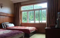 Jilong Yage Hotel
