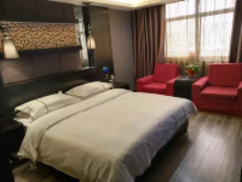Qingchun Holiday Chain Hotel Hotels in Pucheng