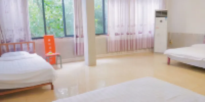 Luodian Xinhe Hotel