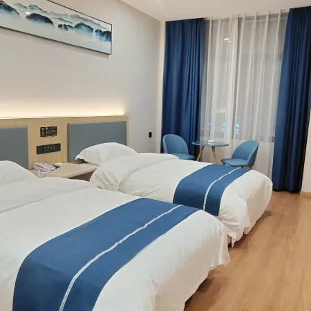 Chenggu Hefeng Hotel Отели в г. Чэнгу