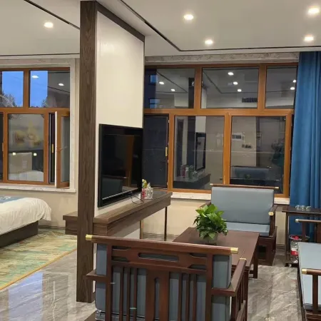 Shaotian Business Hotel
