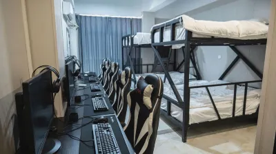 Hippi Hotel