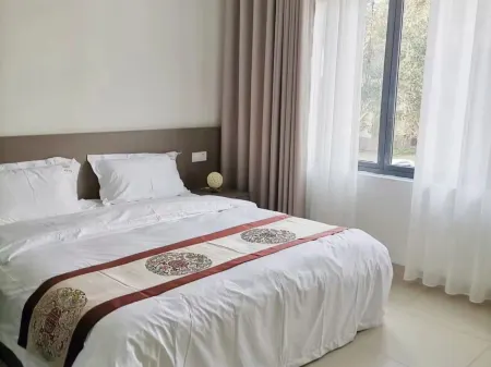 Yuanfu Homestay Отели в г. Даи