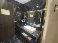 Xingping Xiaoai Hotel (Air Plaza) - โรงแรมราคาถูก