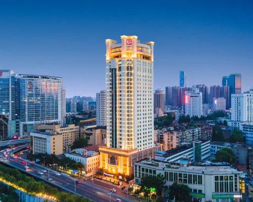 Ramada Plaza by Wyndham Tian Lu Hotel Wuhan Hotel di Wuhan