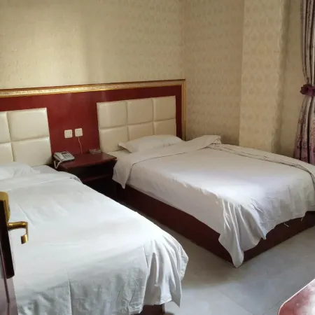 Dulan Yijia Hotel