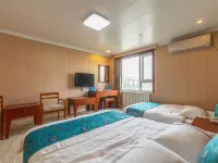 Super 8 Hotel (Beijing Changping Xiguan) Hotels near New Century Emporium