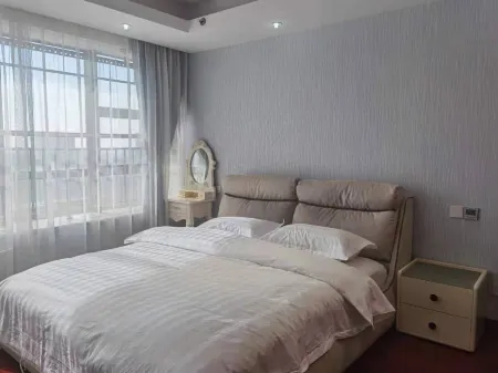 Jiashan Maple Leaf Youshe