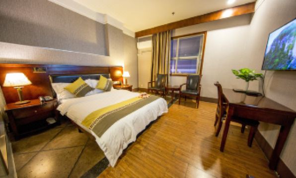 Huangguang Holiday Hotel