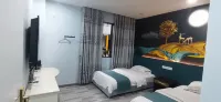 Yinlilai Business Hotel (Tianquan Hospital of Traditional Chinese Medicine Branch) - Mountain view