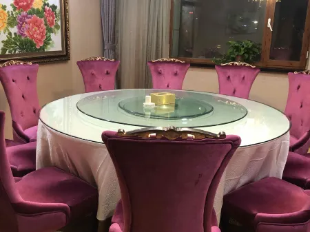 Xing Yue Business Club Отели рядом с достопримечательностью «Journal Editorial Office of Inner Mongolia University for the Nationalities»