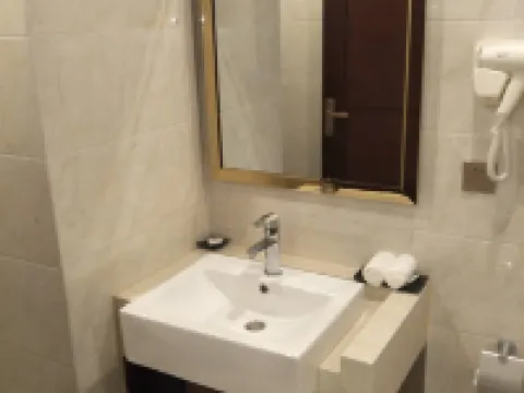 Jingyang Heyuan Zhiyou Hotel (Xi'an University of Technology Gaoke College) Hotel di Jingyang