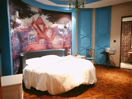 Yudie Theme Hotel (Jiangke University Taizidian Subway Station Store) Отели рядом с достопримечательностью «Jiangxi University of Science and Technology (Wuhu Campus)»