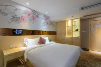 Paco Hotel (Guangzhou Zoo Ouzhuang Subway Station) Hotel in zona Sun Yat-sen University of Medical Sciences Department of Optometry