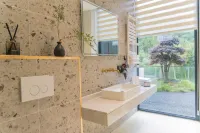 Heshi Mogan Hotel - avec sources thermales