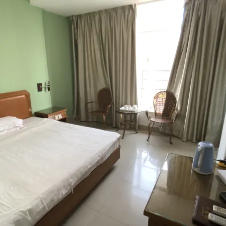 Yanhui Hotel Ding'an