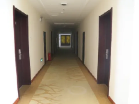 HuaDa Hotel Các khách sạn ở Sơ Lặc