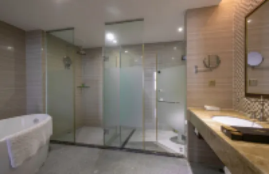 Qiaodu Hotel (Jiangmen Light Rail Station)