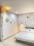 Cloud Song courtyard