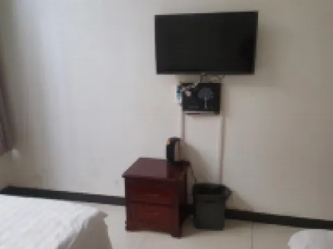 GUOWEI International Hotel Hotels in Luochuan County
