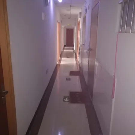 Pinghu fang yi hotel