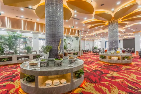 Country Garden Phoenix Hotel Отели рядом с достопримечательностью «Journal Editorial Office of Inner Mongolia University for the Nationalities»