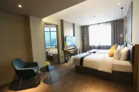 Rujia Huaxuan Select Hotel (Zaozhuang Licheng Guangming West Road Shop)