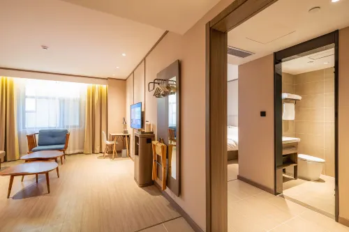 HanTing Hotel (Lingbao City Government)