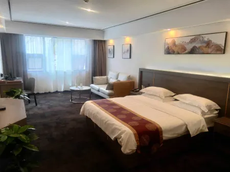 BUCKINGHAM PALACE HOTEL Отели в г. Цзяхэ