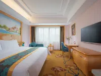 Vienna International Hotel (Huidong High-Speed Railway Station & People's Hospital Branch)