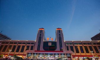 Super 8 Hotel (Zhengzhou Railway Station Northeast Exit)
