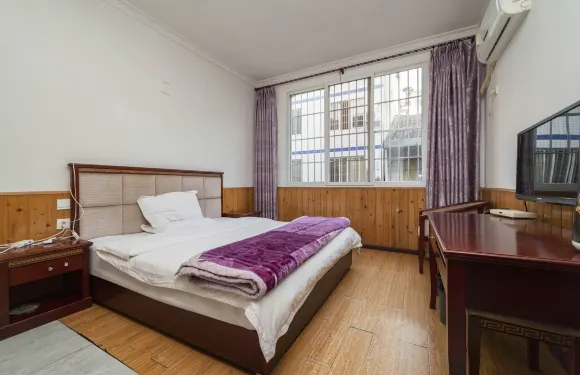 洪雅雲點商務酒店