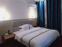 Yunfu Junyi Business Hotel - balcony