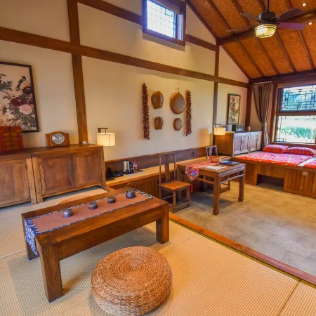 NATIVE HOTEL CHANGBAISHAN