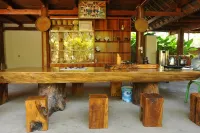 Jinghong Huayao Dai Farmhouse Chinese Inn