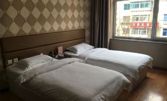 Liaoyuan Yijia Fashion Hotel