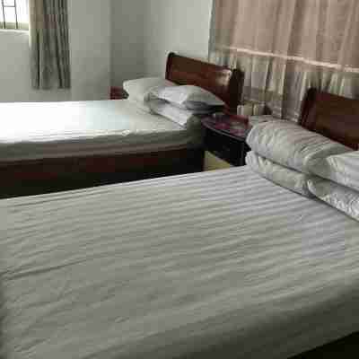 8-day Accommodation Rooms