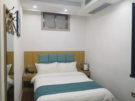 Fuyang Junlai Business Hotel