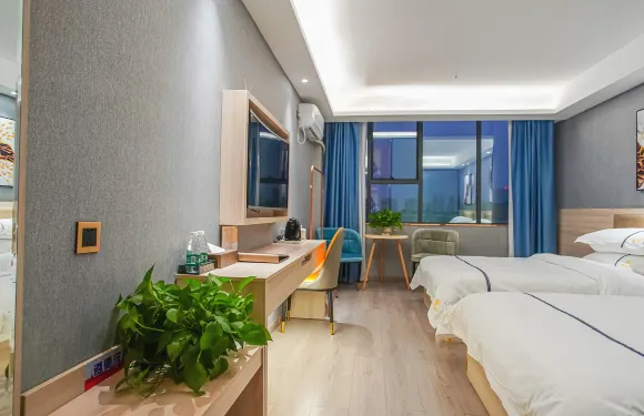 隆橋大酒店（宜昌猇亭三峽機場店）