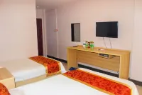 Yongcheng Zhongxin Hotel