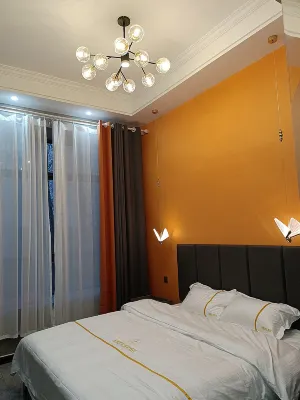 Mulanshanshui Hot Spring Hotel (Shangshui Yigao) Hotel di Shangshui County