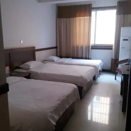 Xixian Yulong Express Hotel