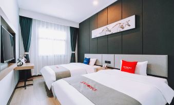 Junyi Select Hotel (Pingyao Ancient City South Gate)