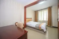 Yingshan Ouman Yiyi Express Hotel