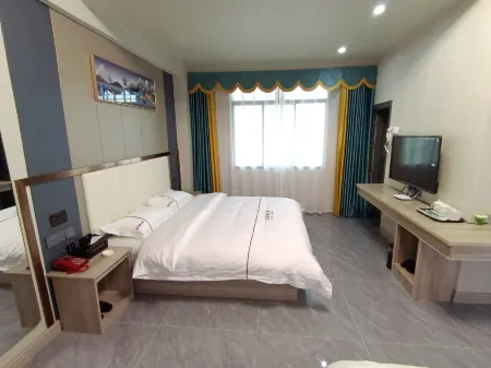 Jinhuili Apartment Отели в г. Дунюань