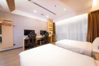 Pisces E-sports Hotel