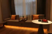 PRIUS HOTEL (Huaren Wanjia Store in Cixi City Center) - نادي رياضي