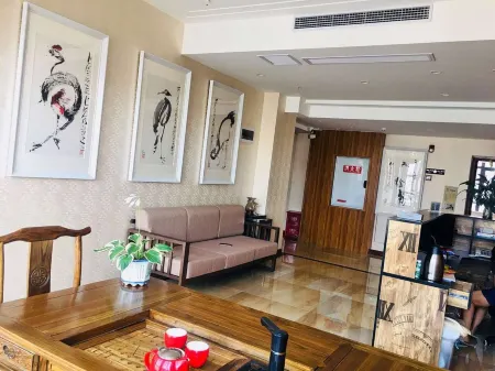 Chongqing Yujium Hotel (Shuangfu Times Square) Отели рядом с достопримечательностью «Chongqing Traffic Vocational Institute»