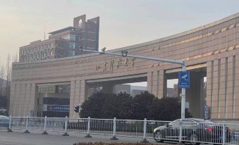 Hanting Hotel (Qingdao Development Zoone Shangdong University of Science and Technology)